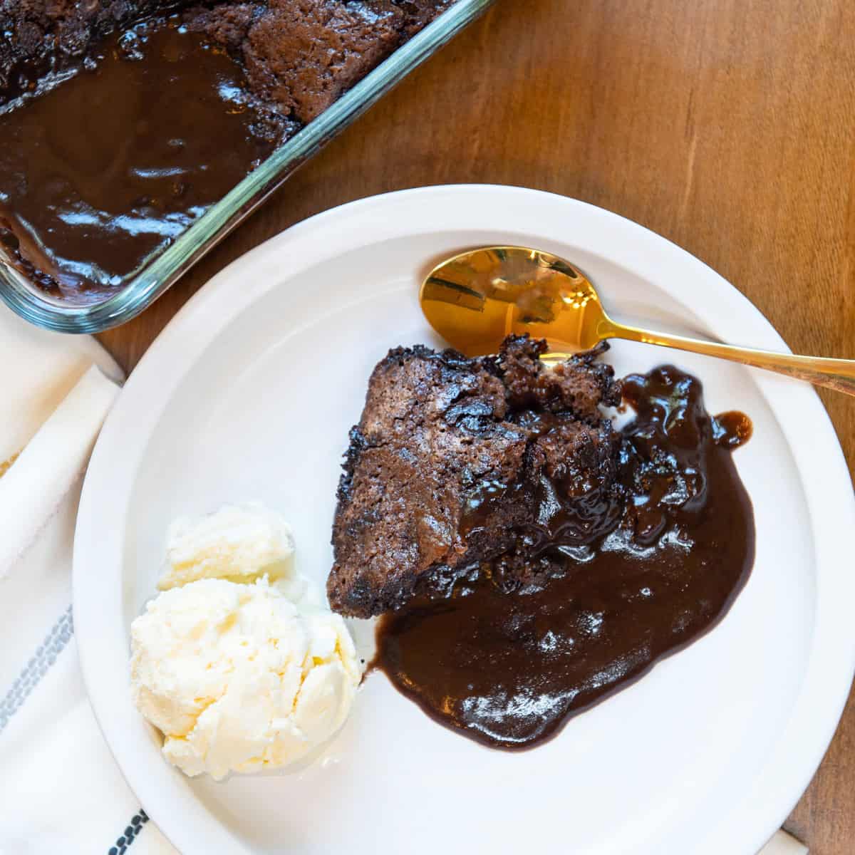 chocolate cobbler with ice cream