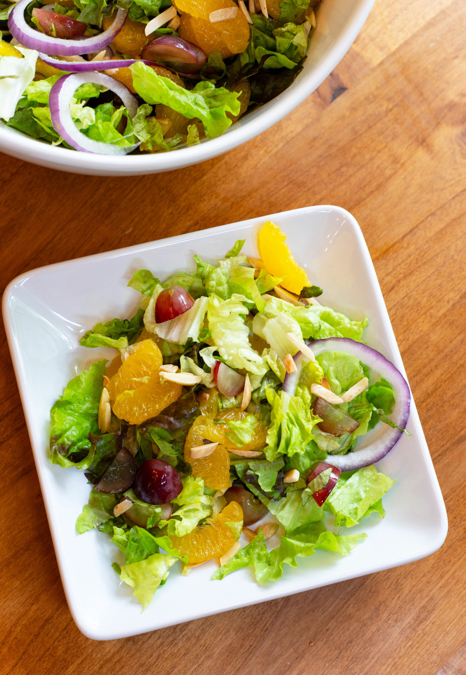 Green Salad with Oranges and Grapes with Orange Juice Vinaigrette