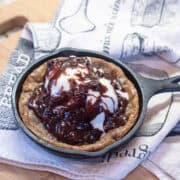 hot fudge sauce with toasted pecans